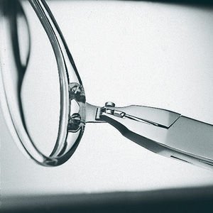 Cęgi rozwierające zawiasy