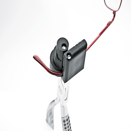 Cęgi do profilowania zausznika