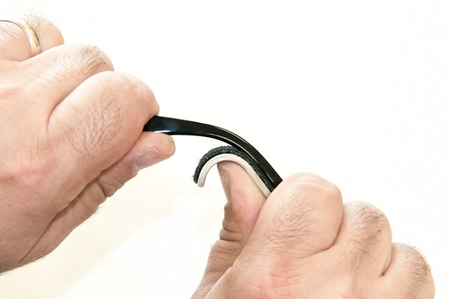 Bioniczny kciuk do formowania opraw