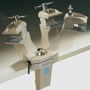 Imadło z przegubem kulowym