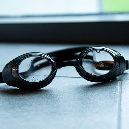 Okulary pływackie korekcyjne dla dorosłych w zestawie do montażu View 9471