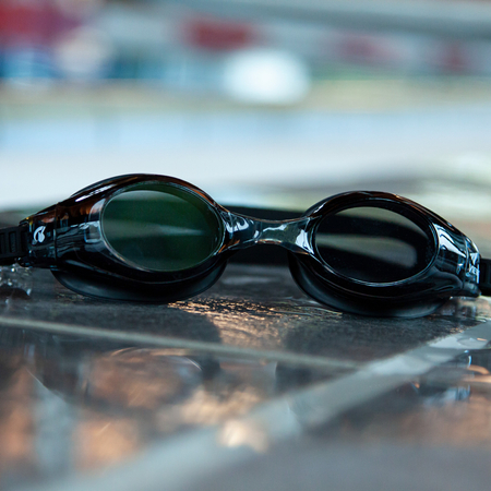 Okulary pływackie korekcyjne dla dorosłych w zestawie do montażu View 9471